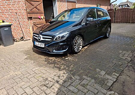 Mercedes-Benz B 180 DCT -