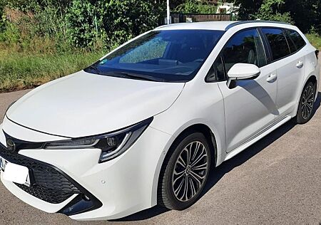 Toyota Corolla 1,2T Team Deutschland Touring Sports...