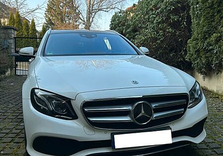Mercedes-Benz E 220 d T Autom. - Voll - Exclusive