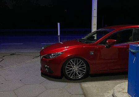 Mazda 3 2.2 SKYACTIV-D 150 Sports-Line Sports-Line