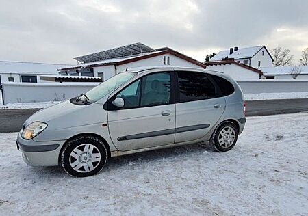 Renault Megane Scenic 1,6 L, TÜV 11.2025
