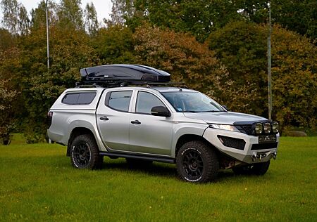 Mitsubishi L200 off-road; Laser; 3 Winches