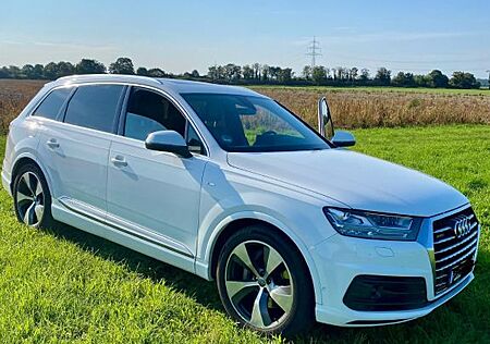 Audi Q7 3.0 TDI quattro tiptronic -