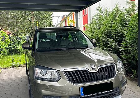 Skoda Yeti 2.0 TDI 4x4 DSG Elegance/TÜV NEU/PANO/NAVI