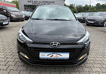Hyundai i20 blue Trend