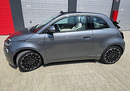Fiat 500E La Prima Cabrio 42 kWh,Vollausst.,neuwertig