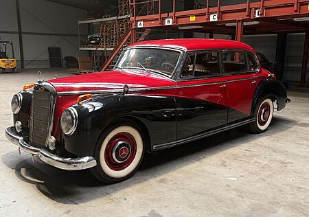 Mercedes-Benz 300 Adenauer B W186