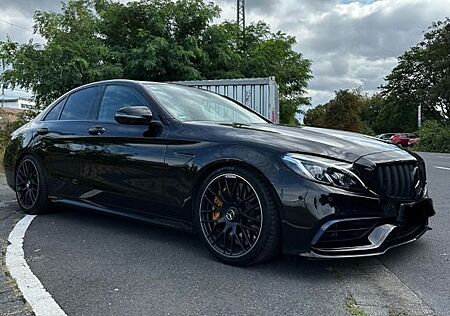 Mercedes-Benz C 63 AMG Mercedes-AMG C 63 S Mercedes-AMG S