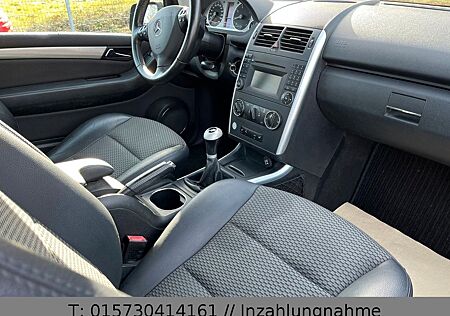 Mercedes-Benz A 160 A Klasse A160 -95PS*KLIMA*AHK*SHZ*2.HAND*TÜV