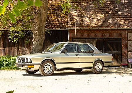 BMW 528i - 55.000km! 2.Hand! Original Zustand!