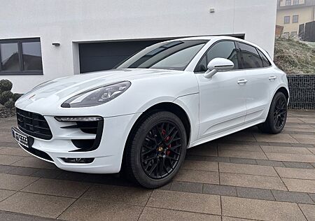 Porsche Macan GTS Approved Garantie ACC Klappen AHK Kame