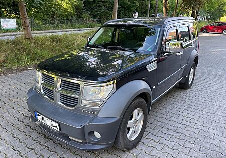 Dodge Nitro 2.8 CRDi 4WD*Klima*Euro4*Tüv 10-25*