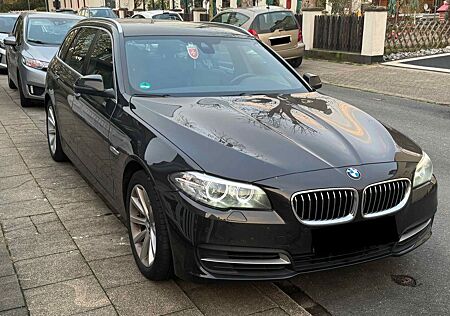 BMW 525d xDrive Touring A -