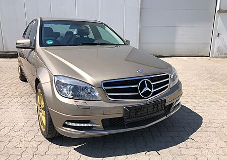 Mercedes-Benz C 250 Autom., Xenon, Navi, Teilleder, 8-fach