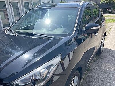 Hyundai ix35 2.0 CRDi 135kW Black&Steel 4WD Automati...