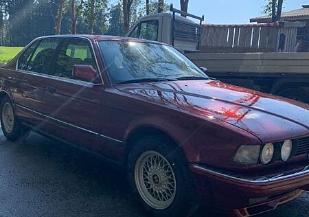 BMW 730i e32 Rostfrei zum Restaurieren