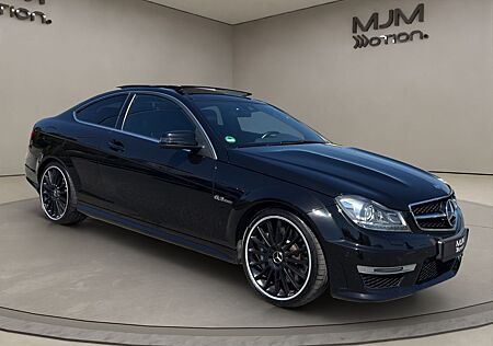 Mercedes-Benz C 63 AMG Coupe H&K Pano Leder Scheckheft