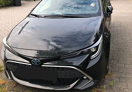 Toyota Corolla 2,0 Hybrid Lounge Touring Sports Lounge