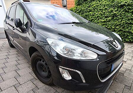 Peugeot 308 SW Active e-HDi FAP 110 - reparaturbedürftig