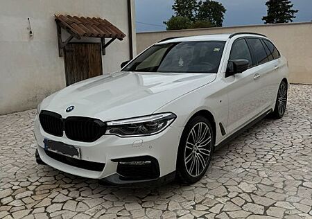 BMW 530d xDrive Touring A - M-Sport
