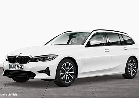 BMW 320e xDrive Touring Sport Line AHK Kamera HiFi