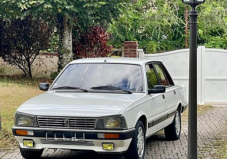 Peugeot 505 V6
