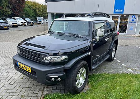Toyota FJ Cruiser gebraucht kaufen Toyota FJ Cruiser FJ