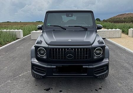 Mercedes-Benz G 63 AMG Mercedes-AMG G 63 Mercedes-AMG