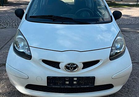 Toyota Aygo (X) Aygo sparsam / wenig Kilometer
