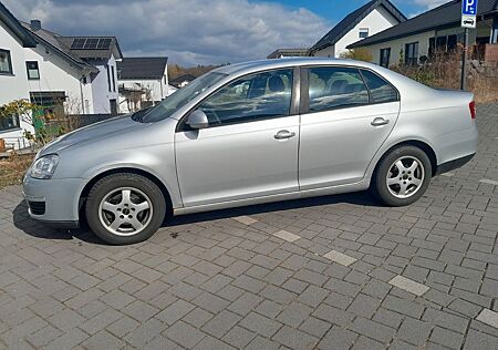 VW Jetta Volkswagen 1.6 Trendline 1.6 +Tüv neu + AHK