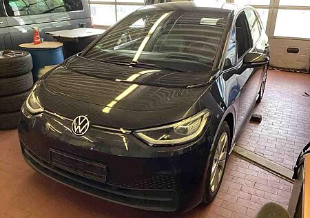 VW ID.3 Volkswagen Pro S 150kW Tour Matrix Wärmepumpe Navi Kam