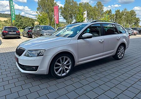Skoda Octavia Combi Elegance/AHK/NAVI/LEDER/BI-XENON/