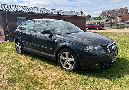 Audi A3 1.6 FSI S line Sportpaket plus Sportback ...