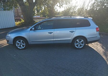 VW Passat Variant Volkswagen 2.0 TDI DPF DSG Comfortline V...