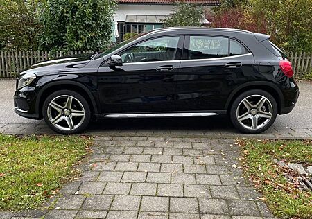Mercedes-Benz GLA 200 AMG Line AMG Line