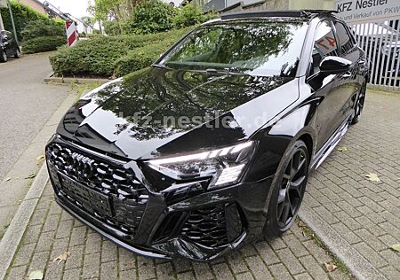 Audi RS3 Sportback Pano/Raute/19"/AGA/HUD/Keramik