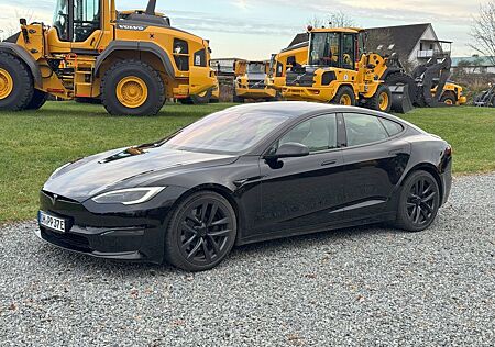 Tesla Model S Plaid / Enhanced AP/ Creme/ 21Zoll/AHK