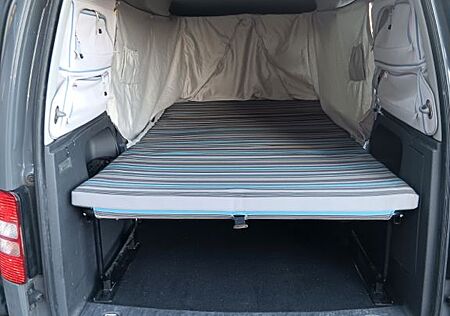 VW Caddy Volkswagen 1,6TDI Tramper Minicamper *Klima *TÜV neu