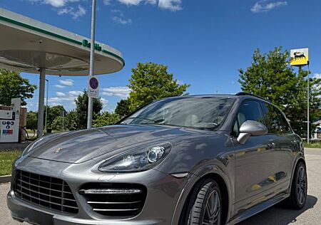 Porsche Cayenne GTS 420 PS Grau