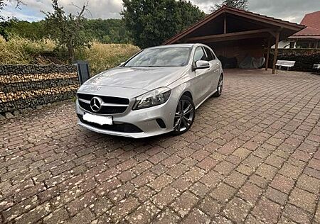 Mercedes-Benz A 180 Style Style