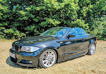 BMW 118i 1er Cabriolet 03/2010 Motor neu TÜV 03/2027
