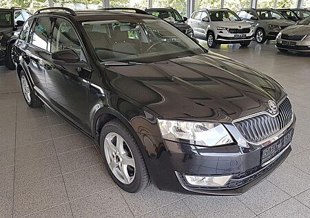 Skoda Octavia Combi TSI 8-fach-bereift Navi PDC vo/hi