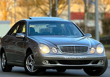 Mercedes-Benz E 220 CDI Lim Navi GSD PDC AHK Xenon SHZ