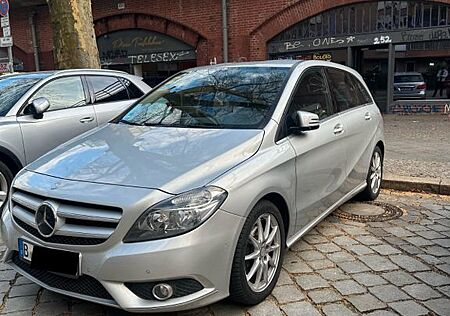 Mercedes-Benz B 180 Autotronic -