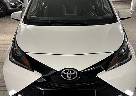 Toyota Aygo (X) Aygo 1,0 Baujahr 2018