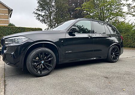 BMW X5 -M Paket-Pano-2Satz Räder-MwSt.