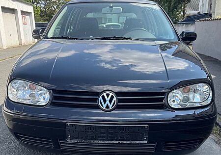 VW Golf Volkswagen 1.6 FSI Highline Super Zustand