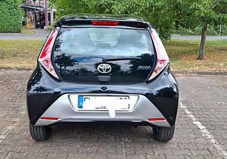 Toyota Aygo (X) Aygo 1,0 mit TÜV, Rückfahrt Kamera, Klimaanlage