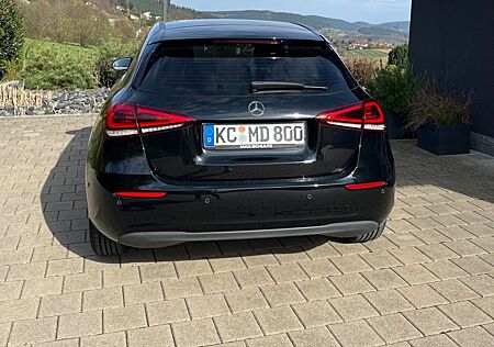 Mercedes-Benz A 180 d -