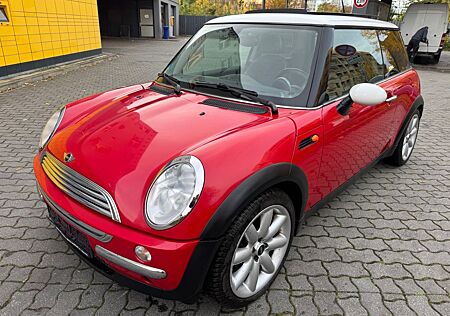 Mini Cooper / Panorama/ Automatik
